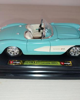Chevrolet Corvette 1957 1/24 Burago Auto Vintage 