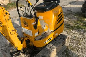 Miniescavatore jcb 10ql