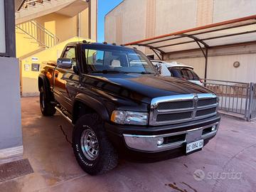 Dodge Ram 1500 5.2 v8 magnum