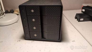 DOCK 4 SLOT HDD/Hard Disk 3.5" TRATTABILE