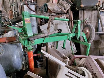 Atrezzatura agricola varia