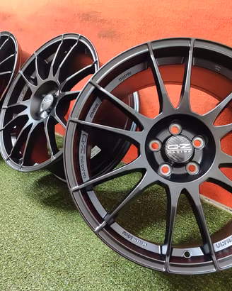 Cerchi OZ Audi VW Seat Skoda VolksWagen 8x18 Nuovi
