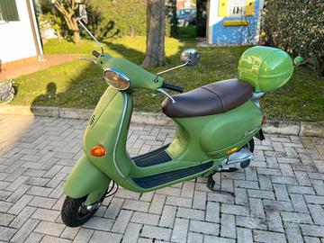 Vespa ET4 125