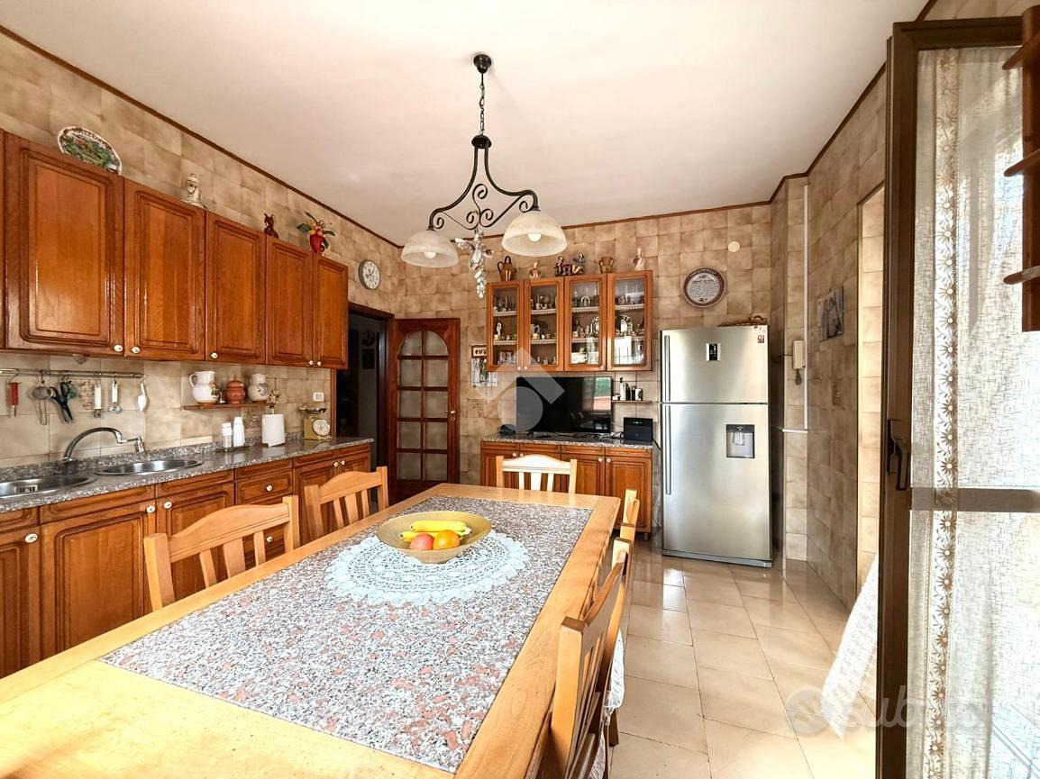 5 LOCALI A CASAVATORE - Vista 6