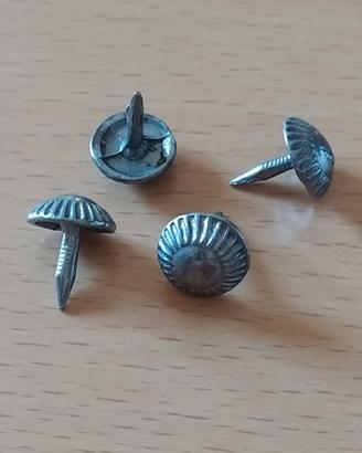 150 chiodi scarponi militari