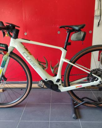 E-bike Cube Nuroad Hybrid C:62 Race 400X XS