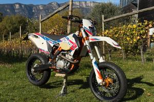 KTM 350 EXC-F Six Days –  Supermoto Omologata