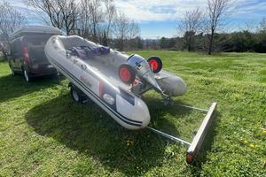 Honwave T40 con Honda BF20 e carrello Cresci