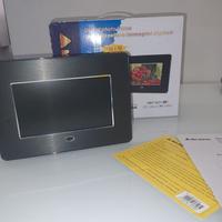 Digital photo frame - Visualizzatore foto digitali