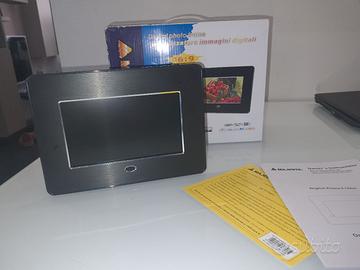 Digital photo frame - Visualizzatore foto digitali