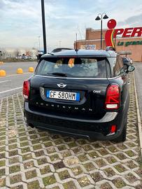 MINI COUNTRYMAN ONE 2021