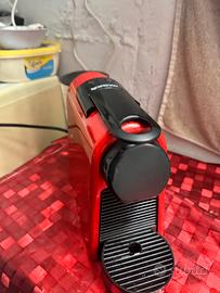 Nespresso mini essenza red