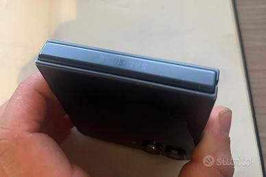 Samsung Galaxy Z Flip7