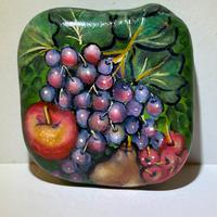 Sasso artistico dipinto a mano tema floreale