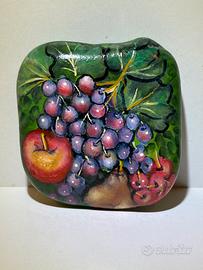 Sasso artistico dipinto a mano tema floreale