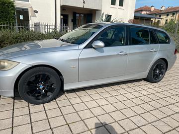 BMW Serie 3 320d touring cambio manuale - 2008