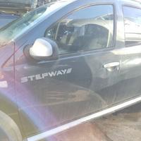 Porta anteriore sx nuda DACIA SANDERO del 2012