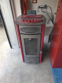STUFA A PELLET 10Kw - FUNZIONANTE