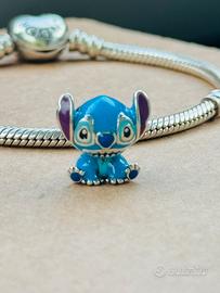 Charm Stitch in argento per bracciale Pandora