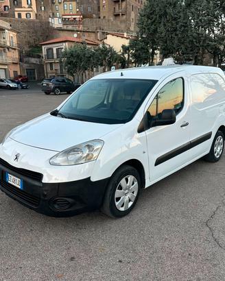 Peugeot Partner 1.6 8V HDi 90CV FAP L1 2 posti Fur
