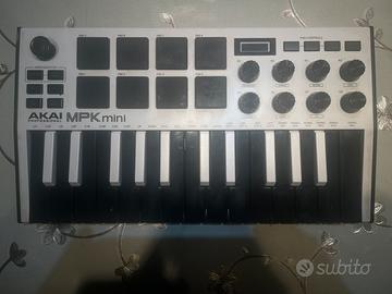 AKAI MPK Mini controller MIDI USB