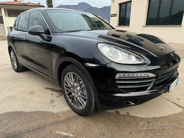 Porsche cayenne ibrida non funzionante