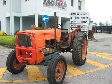 TRATTORE AGRICOLO FIAT OM MOD. 615 2RM