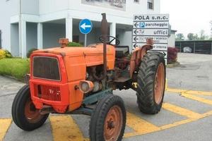 TRATTORE AGRICOLO FIAT OM MOD. 615 2RM