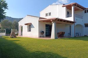 Elegante villa pressi Punta Aldia