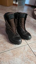 anfibi militari originali taglia 42
42