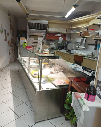 Attività gastronomia e macelleria con tutte le att