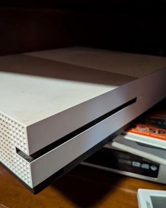 Xbox One s