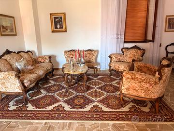 Mobili vari in stile anni 70 per sgombero casa