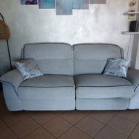 Divano con relax elettrico