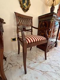 Sedia in legno con seduta imbottita