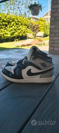 Nike Air Jordan 1 Mid bambino taglia 34