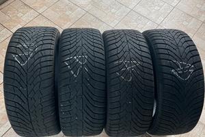 GOMME INVERNALI KUMHO