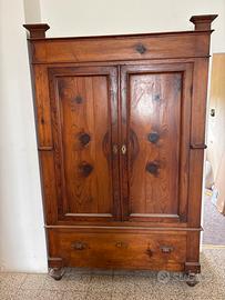 Armadio in arte povera legno massello