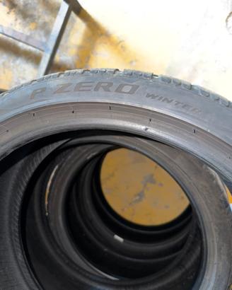 Pirelli PZERO WINTER 245/45R19