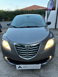 Lancia Ypsilon 0.9 TwinAir 85 CV 5 porte Metano Ec