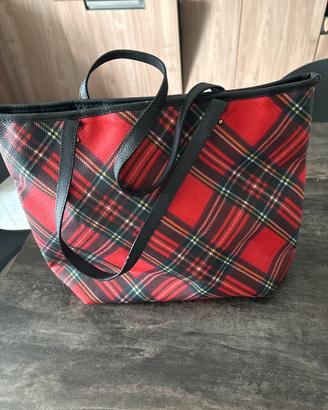Borsa scozzese con taschini interni