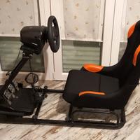 Volante Logitech G923+postazione sedile di guida.