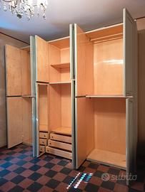 Armadio in legno stile classico/tradizionale