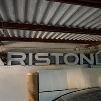 Insegna luminosa Ariston