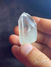 Cristallo di quarzo minerale