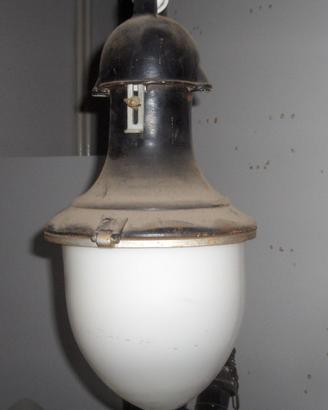 LAMPADA  VINTAGE PER ILLUMINAZIONE STRADALE