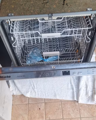 lavastoviglie miele e forno 