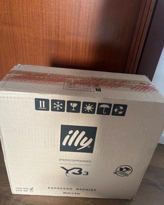 Macchinetta caffè illy y3.3