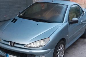Peugeot 206 cabrio con iscrizione storica e gpl