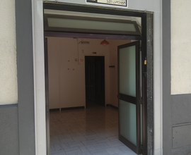 Locale C1 commerciale con Agibilità e ammezzatino